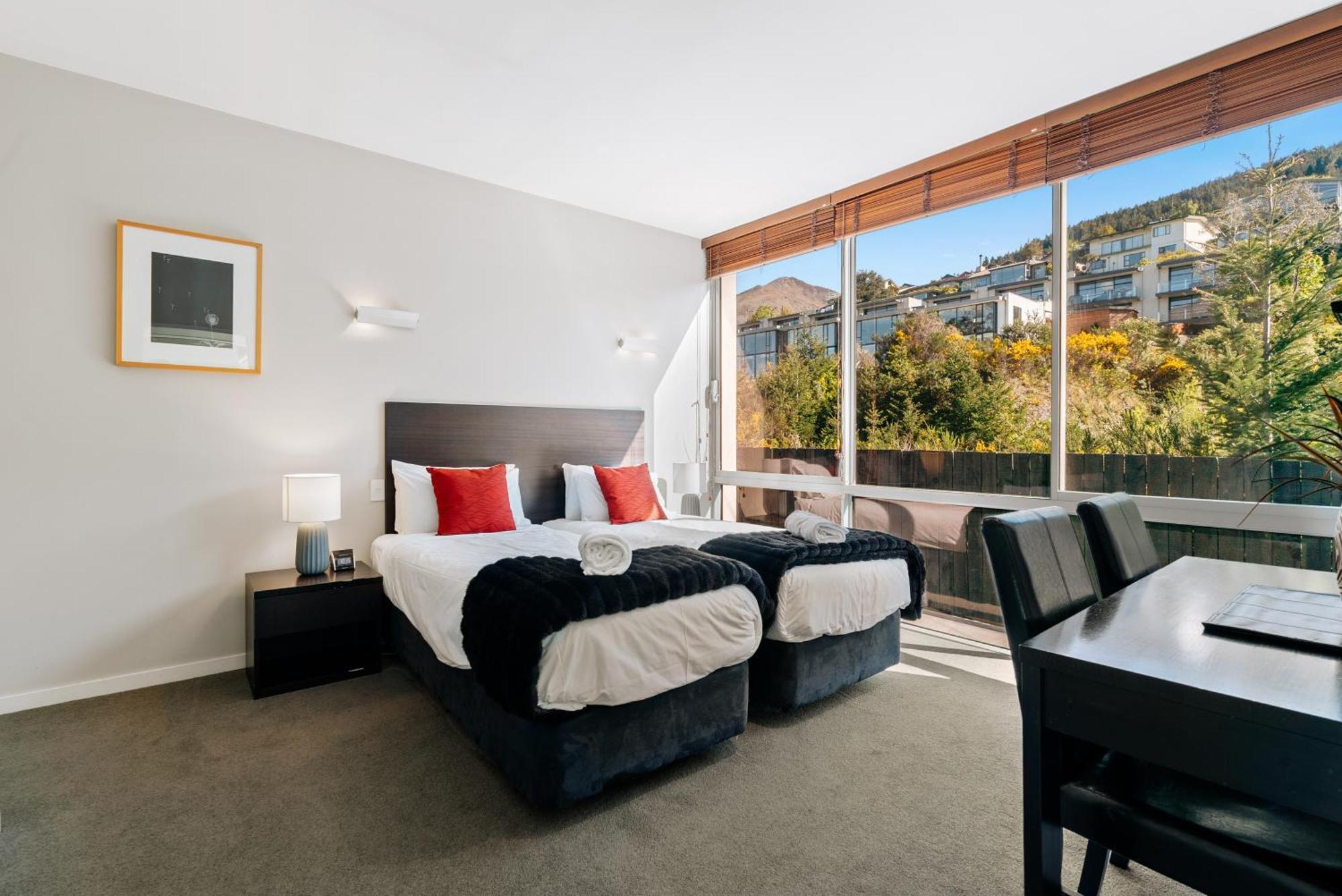 Modern Executive Living In Pounamu Queenstown Kültér fotó