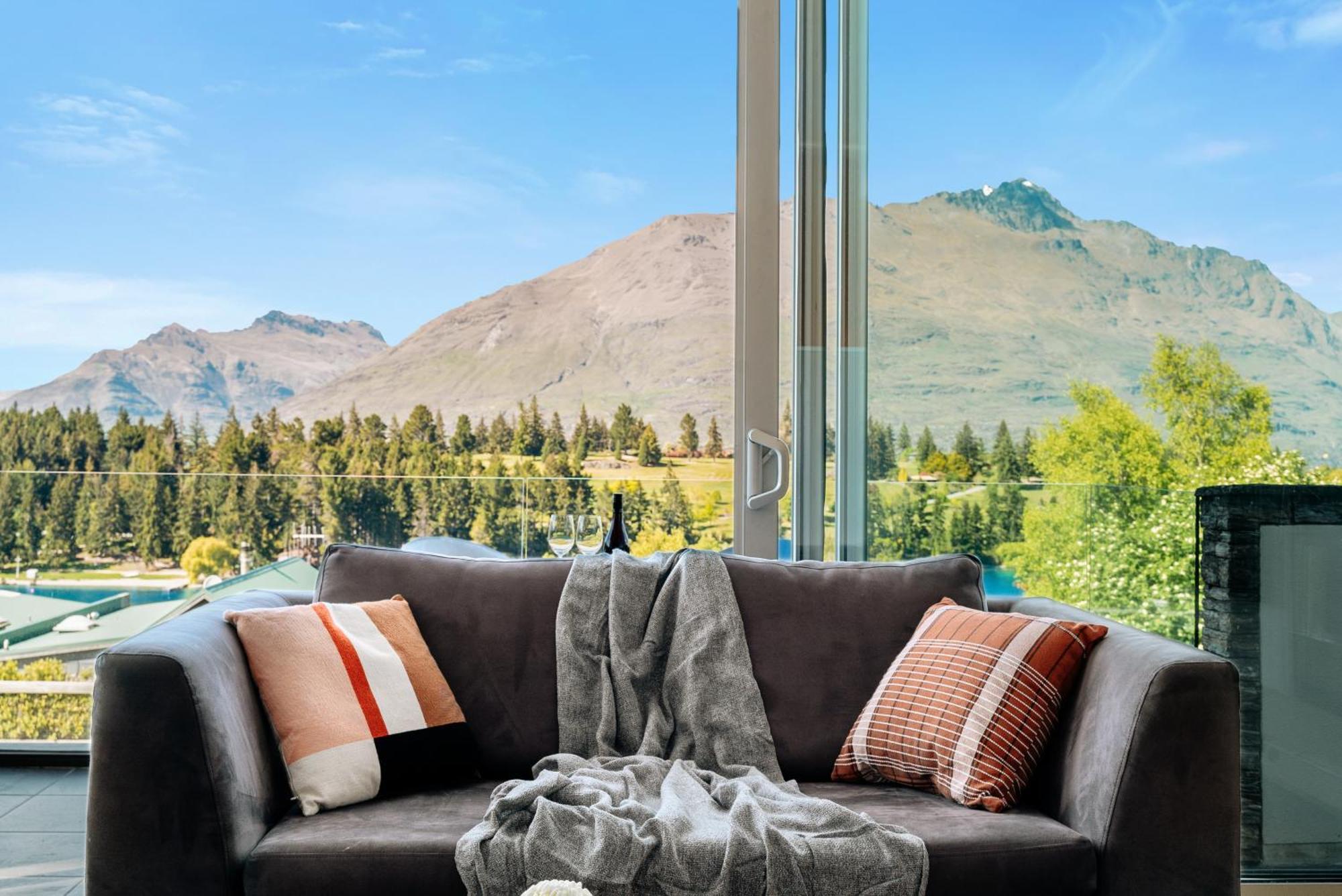 Modern Executive Living In Pounamu Queenstown Kültér fotó